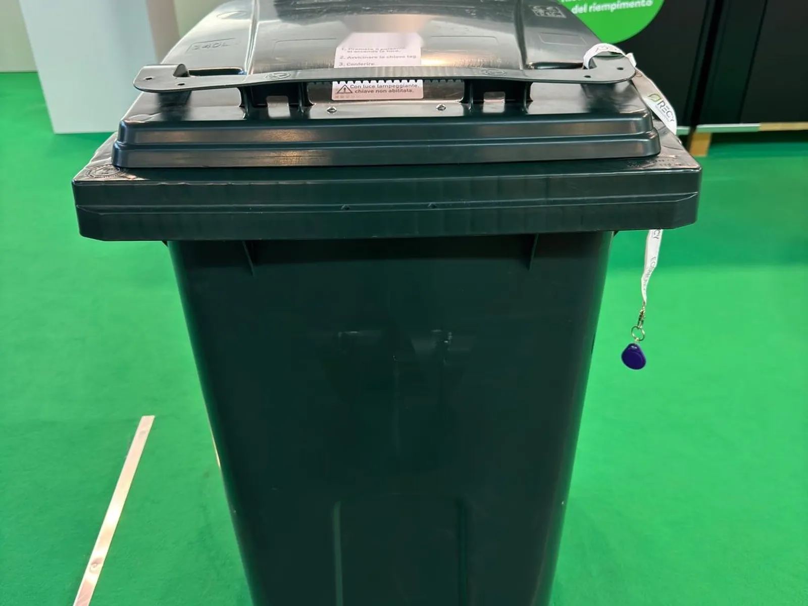 IKW (Intelligent Lock Waste Bin)